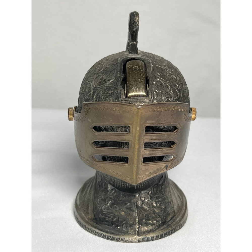 VINTAGE Unbranded Knight Helmet Table Lighter Adult OS Silver GOOD